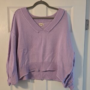 POL Relaxed V-Neck Lavender Sweater